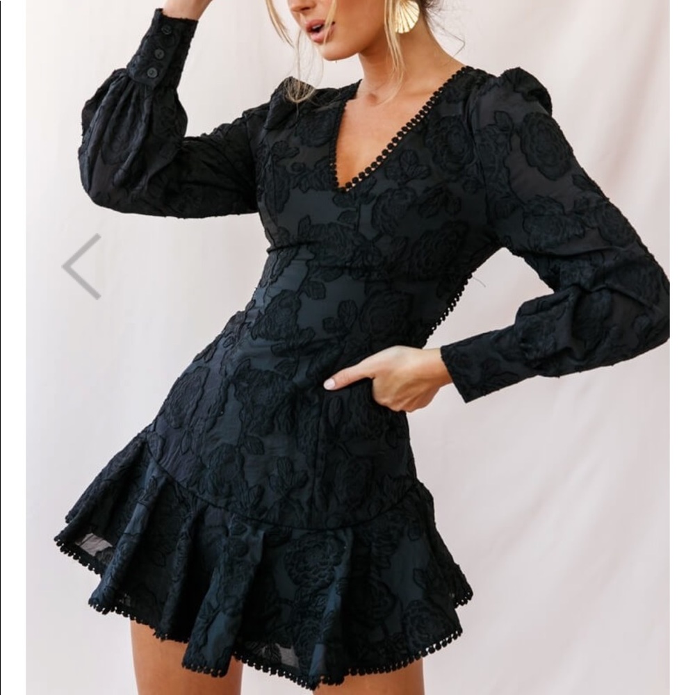 Black long sleeve dress
